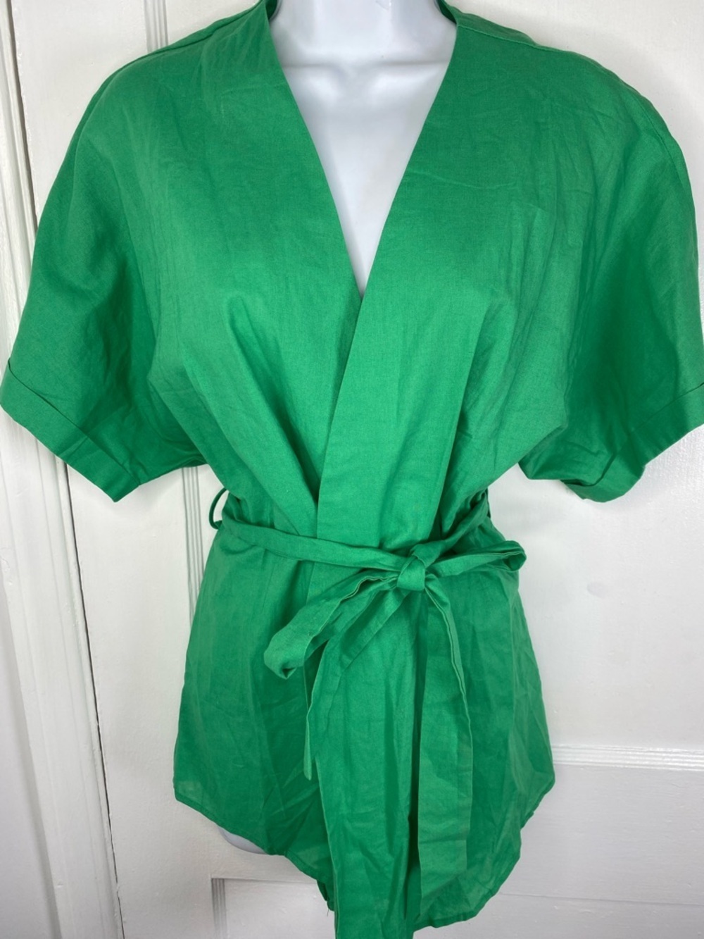 Commense NWT Small Bright Green Linen-Blend Top